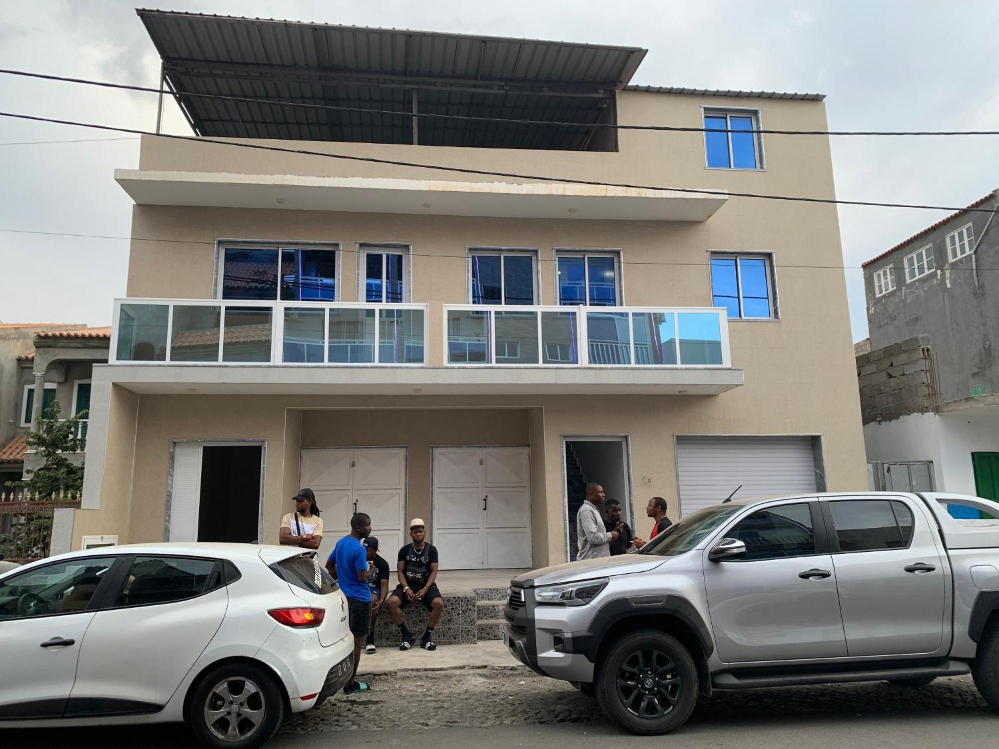 J Martins Apart Hotel Tarrafal  Exterior foto